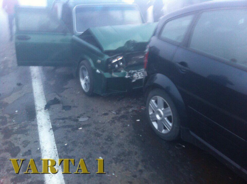 ДТП під Львовом: зіткнулися 12 автомобілів