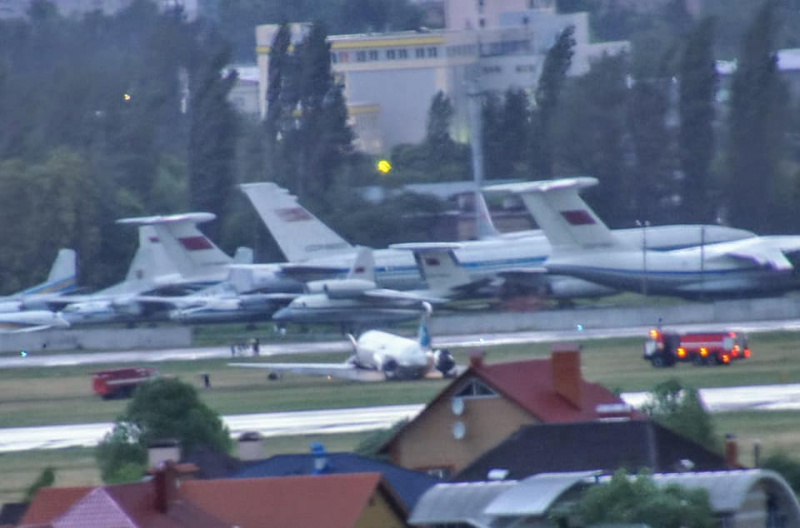 Аеропорт &quot;Київ&quot; закрили через інцидент з літаком