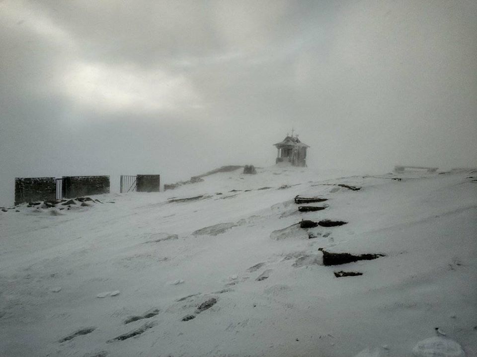-18 и все в снегу: часть Украины засыпало толстым слоем снега (фото)