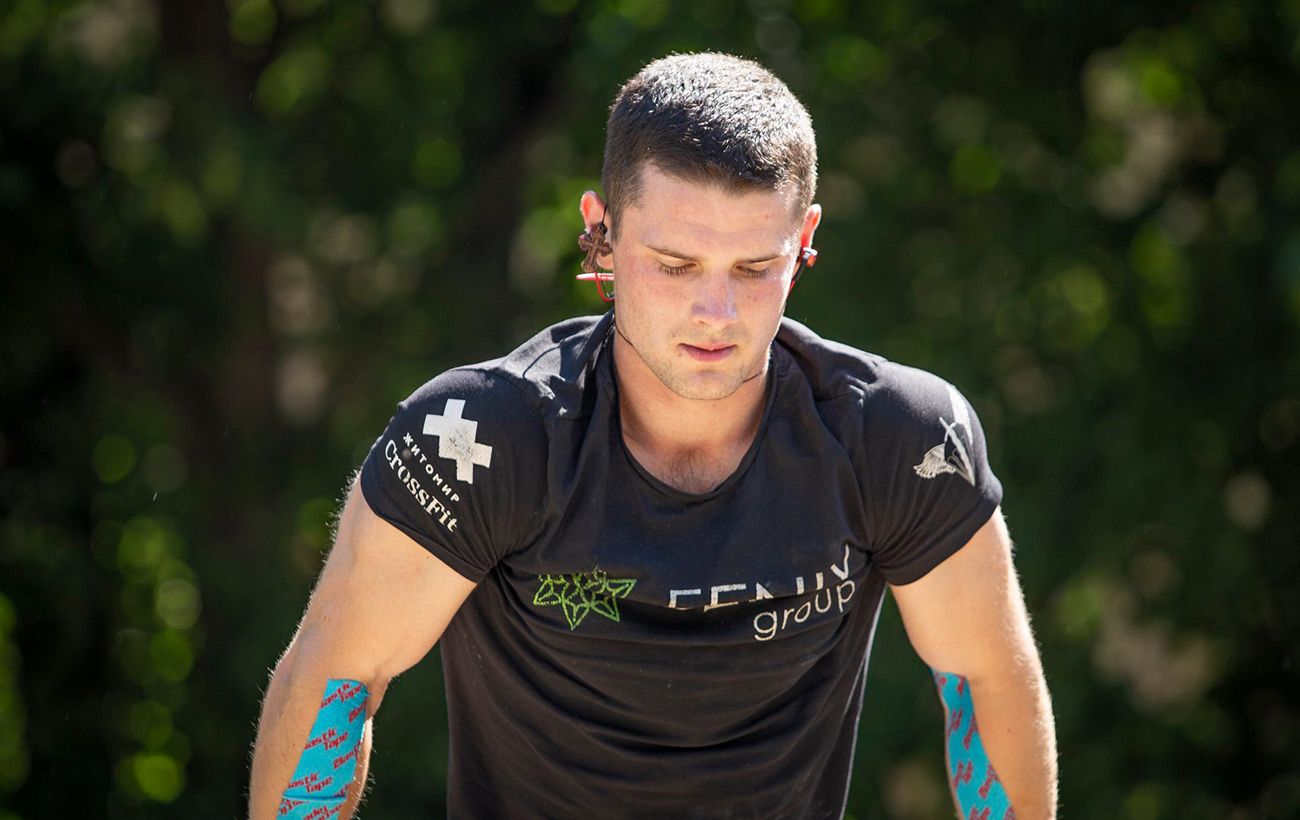 Курсант з Житомира 4,5 години крутився на перекладині і став рекордсменом