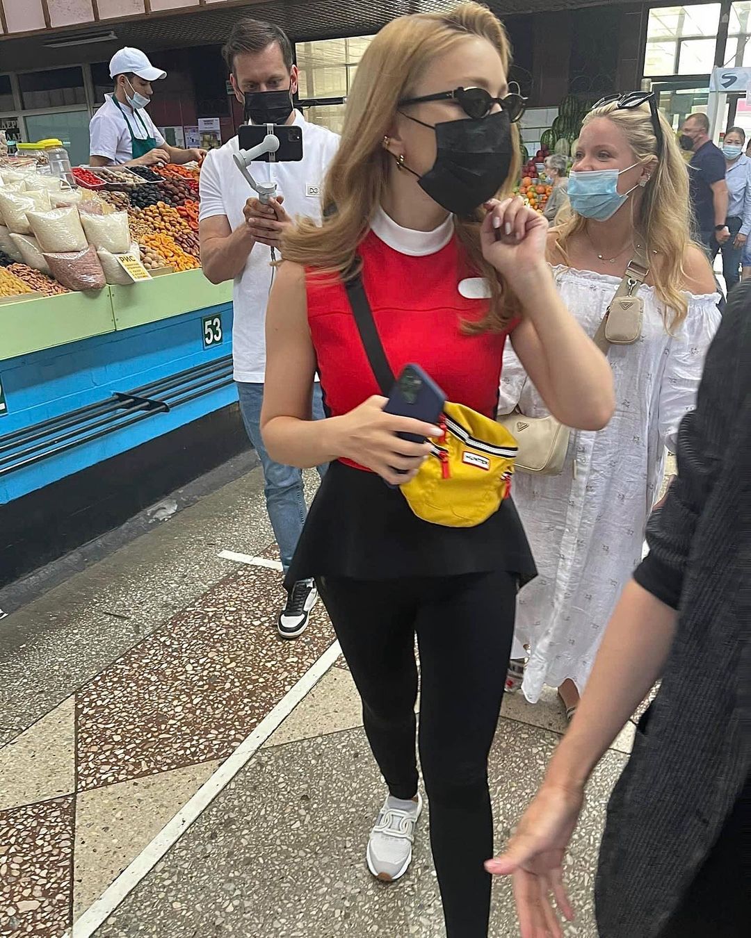 Тіну Кароль раптово застали на ринку в Казахстані (фото)