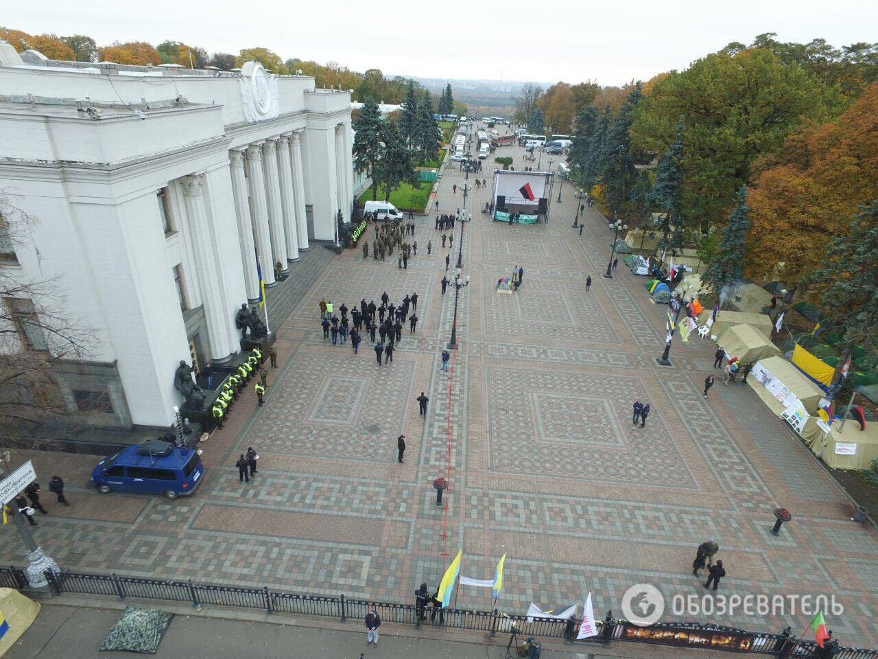 У Рады остаются несколько десятков активистов