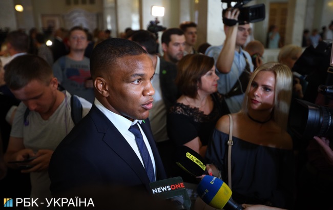 Дебют &quot;Слуги народа&quot;: как партия Зеленского начала управлять страной