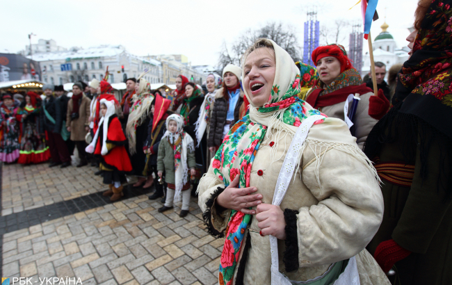 Когда в Украине в 2020 году нужно колядовать, щедровать и посевать