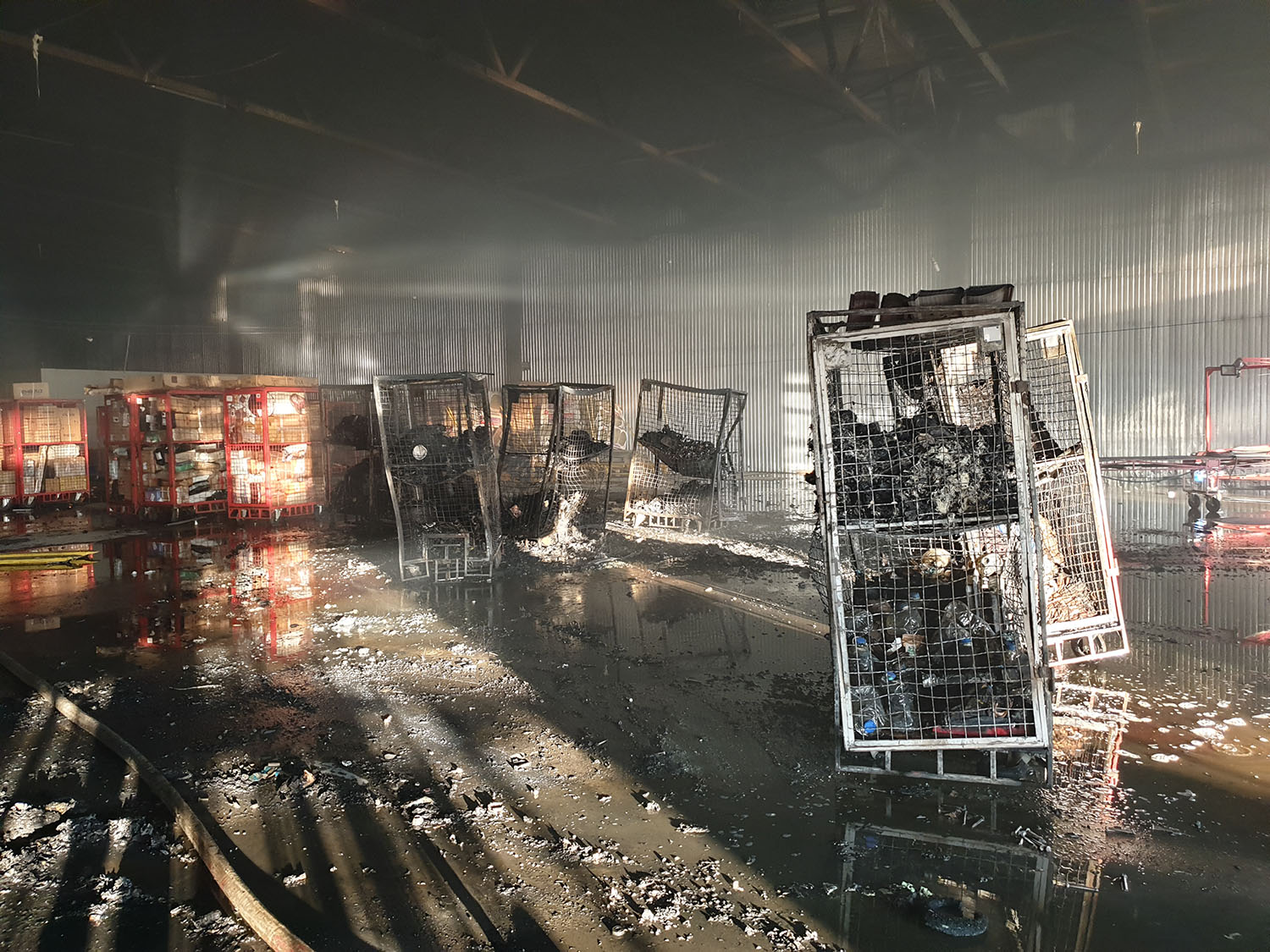 У Мукачеві знищені посилки клієнтів Нової пошти: усі подробиці