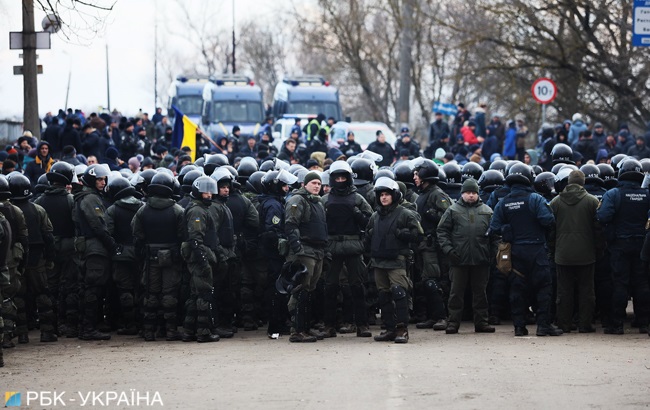 Своих не бросаем: как Украина не прошла тест на коронавирус