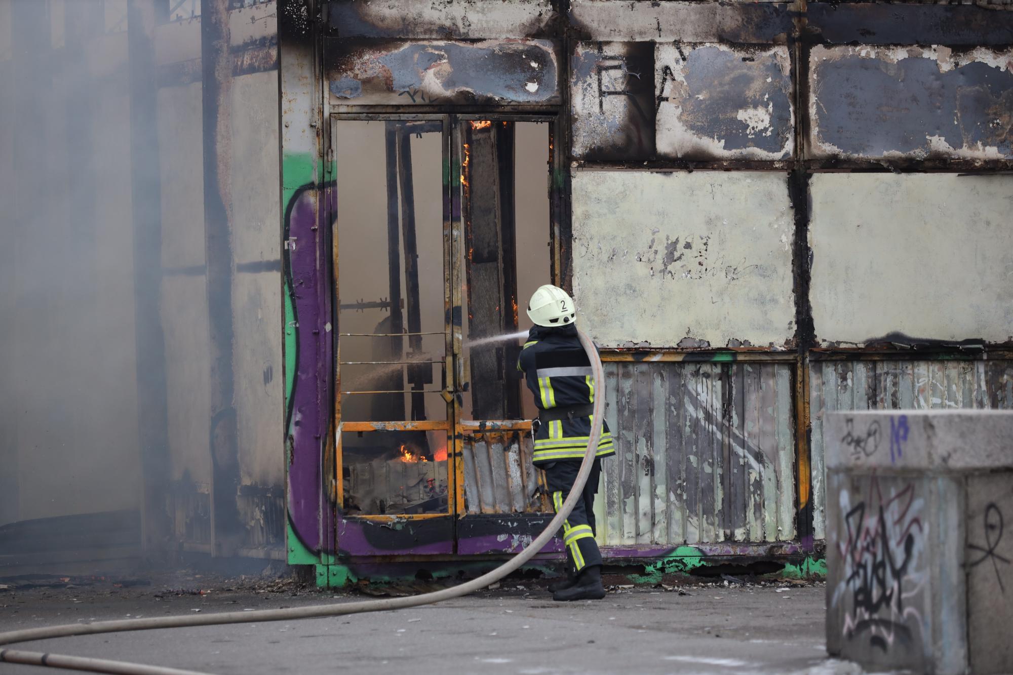 Центр Киева окутало дымом: что происходит