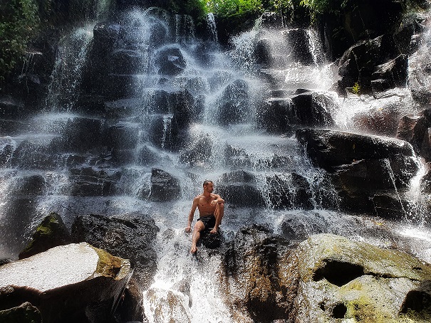 Руслана, Дарвин, Рыбак и другие звезды показали, как проводят январские каникулы (фото)