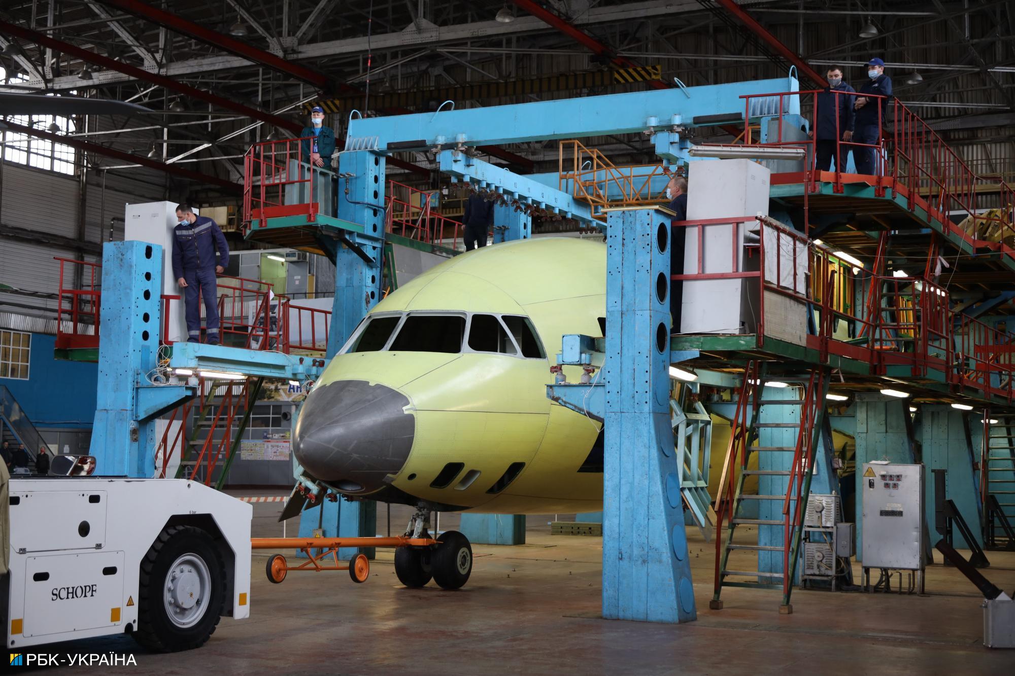 На &quot;Антонове&quot; начали сборку Ан-178 для армии. Уже сделали первый фюзеляж