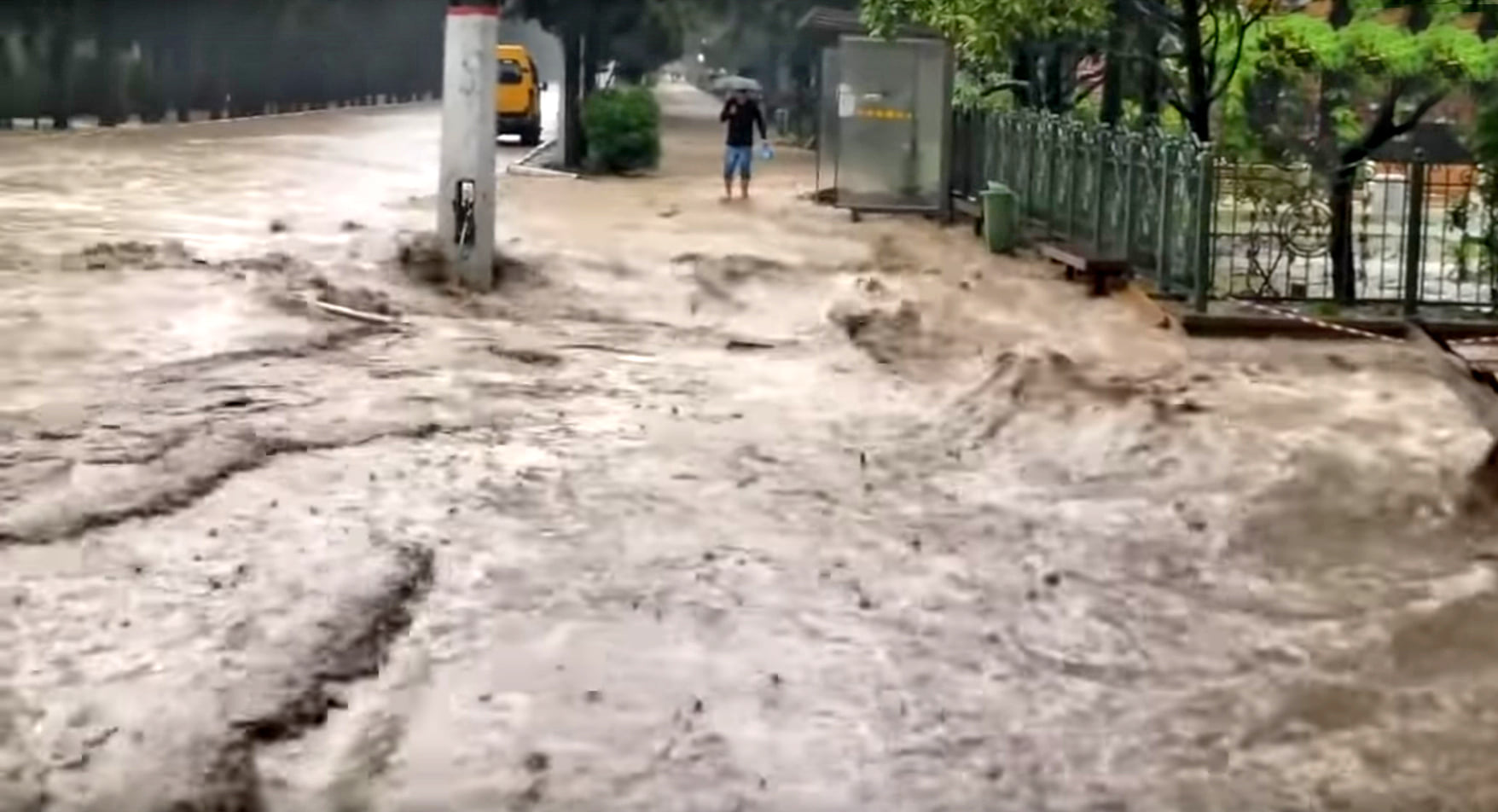 У Криму випала рекордна кількість опадів: три місячні норми за день (фото)
