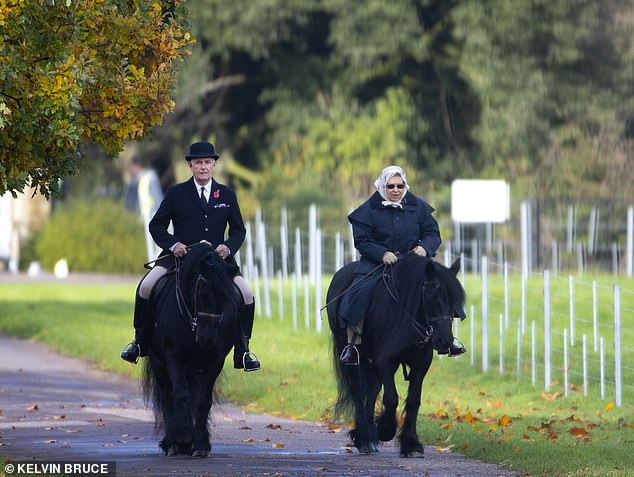 В 93 ездит верхом: Елизавета II ошеломила своих подданных (фото)