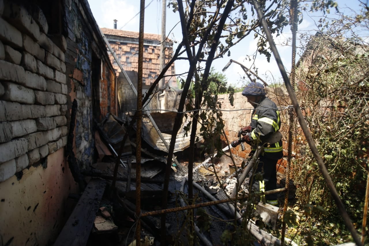 Россияне обстреляли Авдеевку: дома превратились в груду камней (ужасные фото)