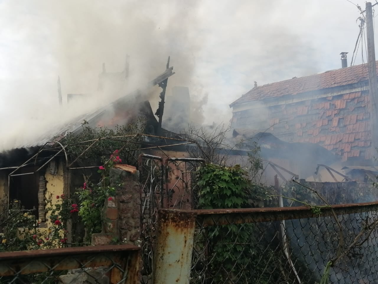 Россияне обстреляли Авдеевку: дома превратились в груду камней (ужасные фото)