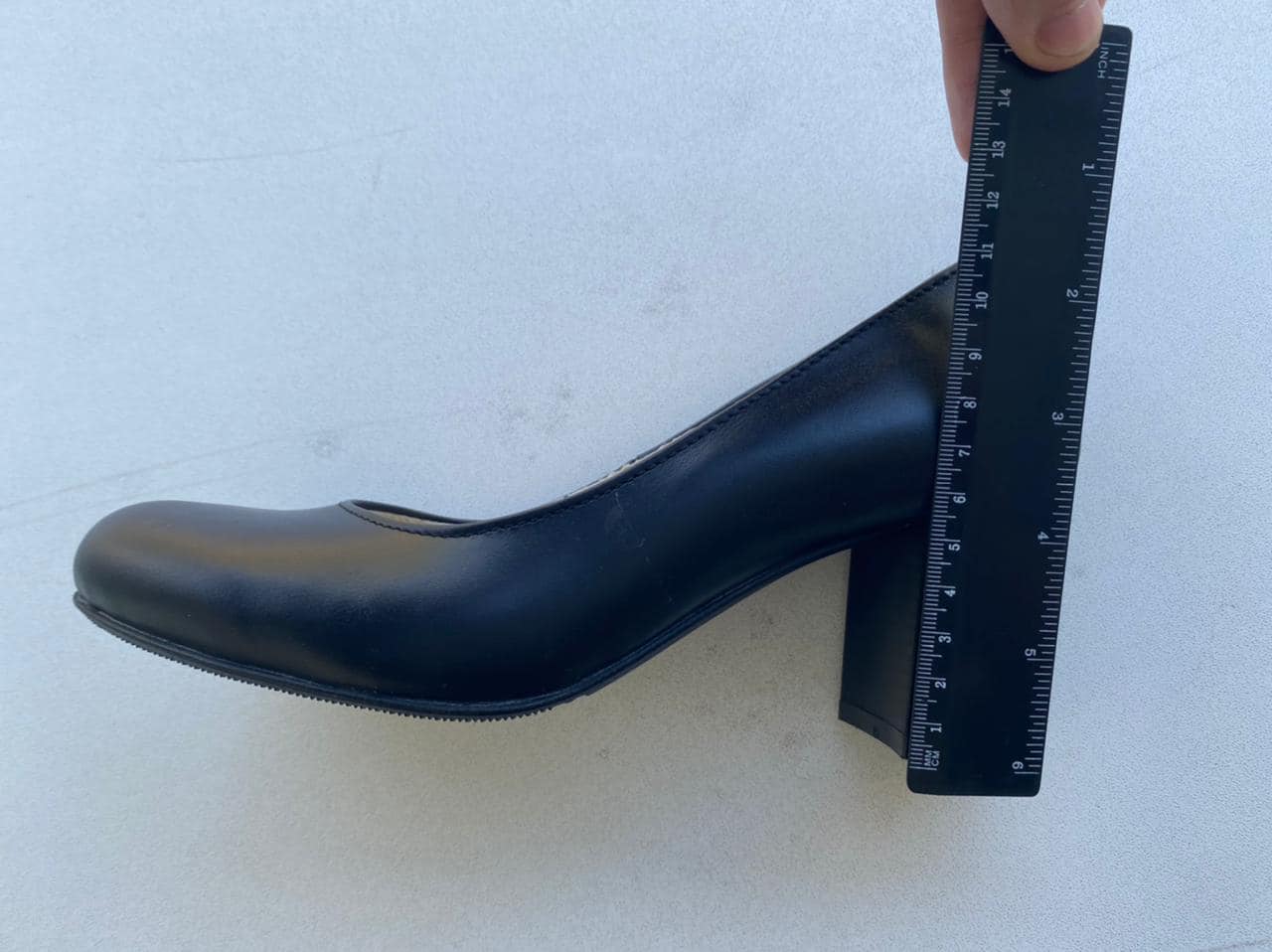 Минобороны решило изменить парадные ботинки курсанток после скандала с каблуками (видео)