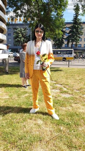 У Луцьку відмінник прийшов на випускний у костюмі пива: хлопець пояснив свій вчинок (фото)