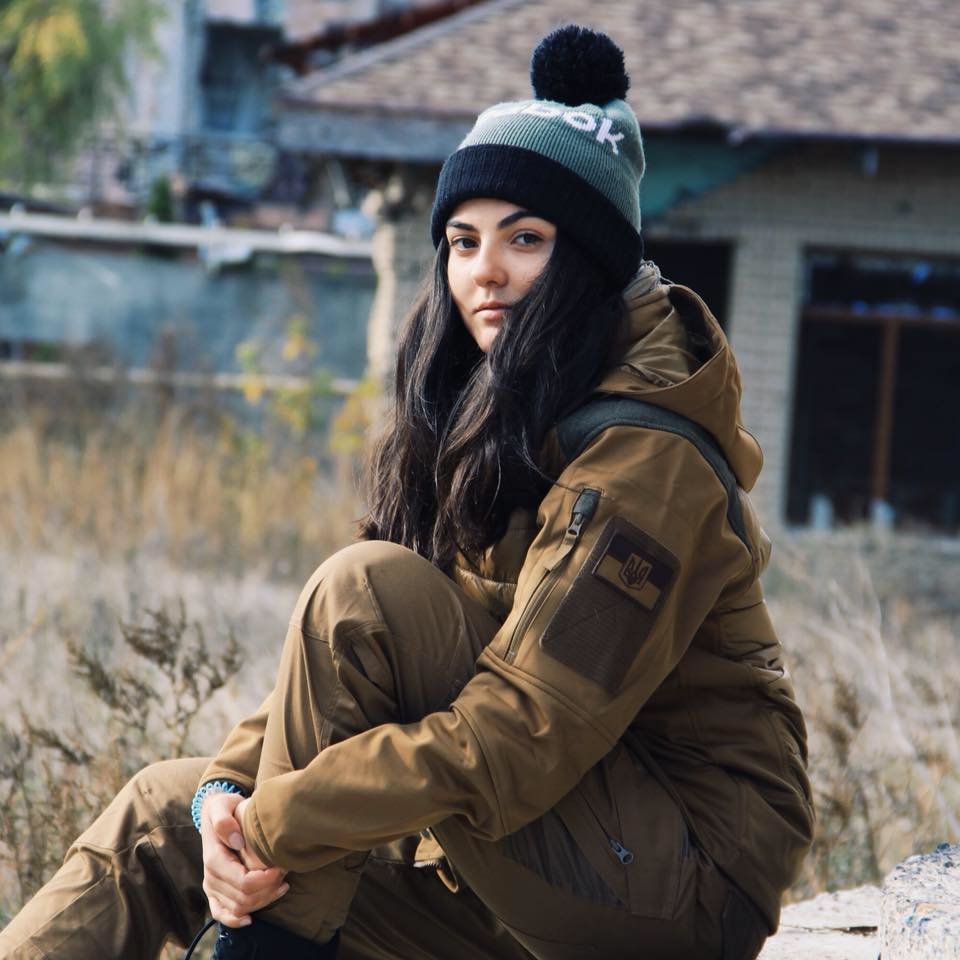 Учасниця конкурсів краси захищає Україну: фото найкрасивішої дівчини на фронті