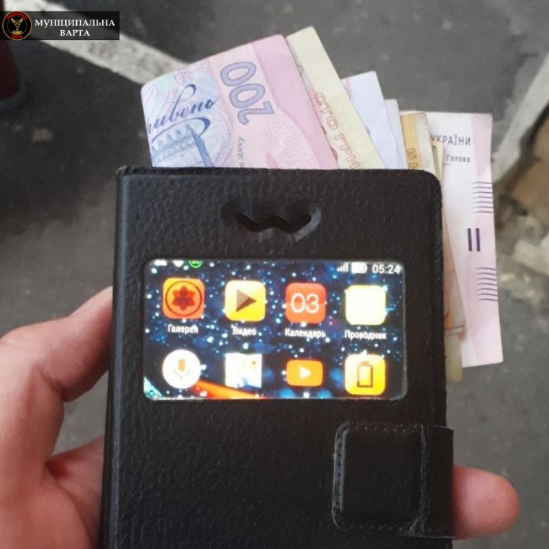 Сказал, что ему нужна помощь: в киевской больнице задержали вора (фото)