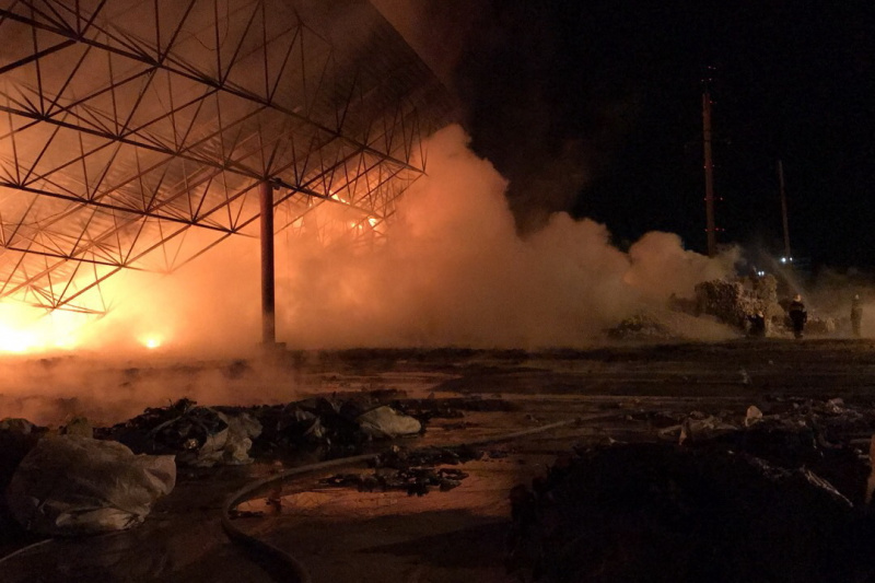 Под Харьковом горело предприятие по переработке пластика