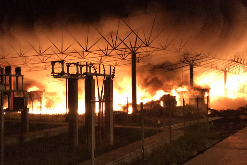 Под Харьковом горело предприятие по переработке пластика