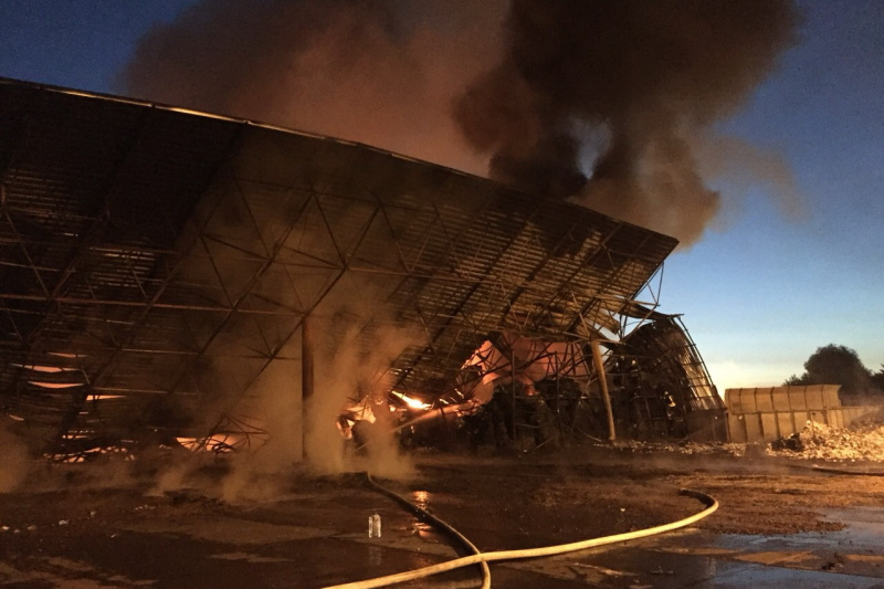 Под Харьковом горело предприятие по переработке пластика