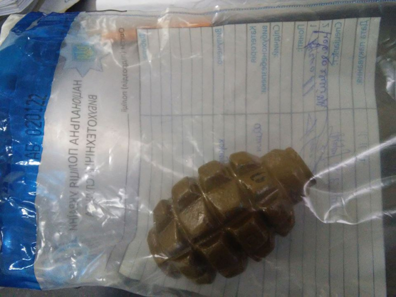 У Миколаєві поліція виявила два факти незаконного зберігання зброї