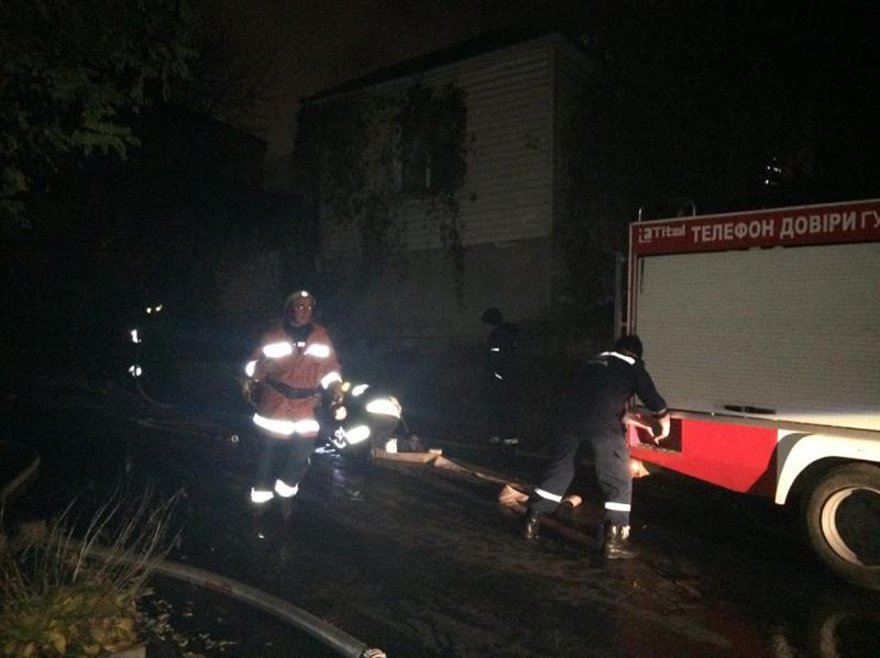 В Виннице спасатели ликвидировали пожар в центре города