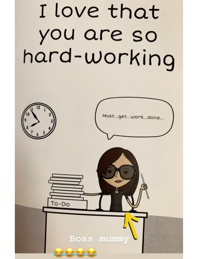 Щаслива матуся: Вікторія Бекхем зворушила сімейними знімками