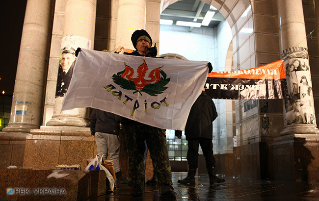 На Майдане собрались около 60 активистов общественных организаций