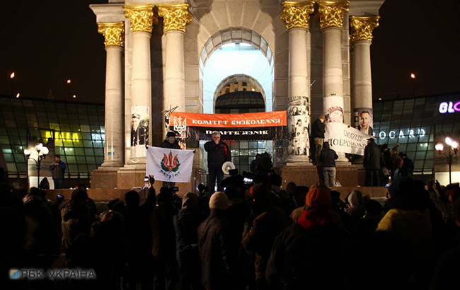 На Майдане собрались около 60 активистов общественных организаций