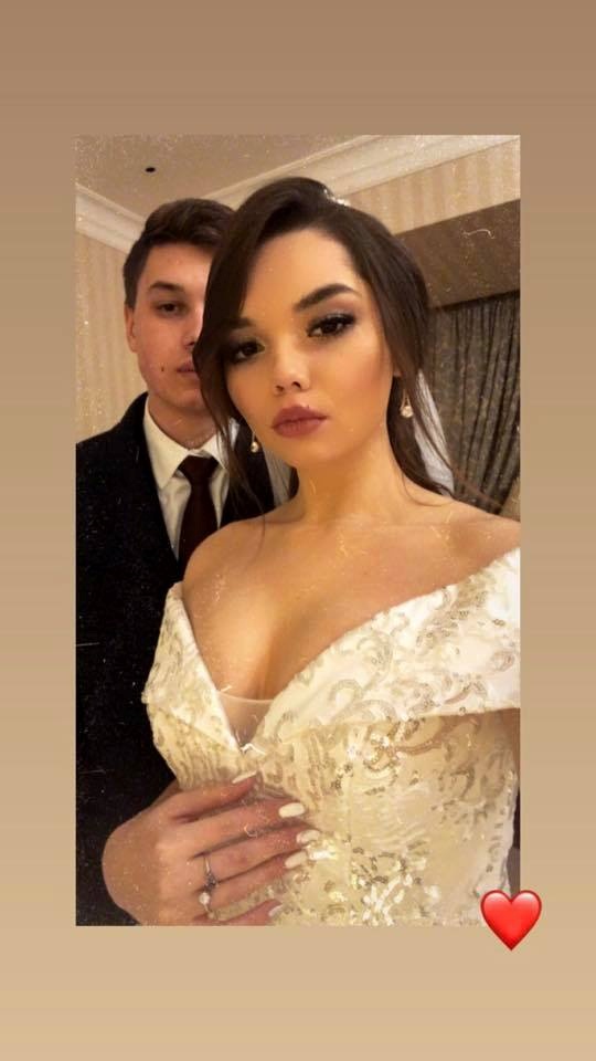 Освобожденный из плена 19-летний моряк женился: фото и видео торжества