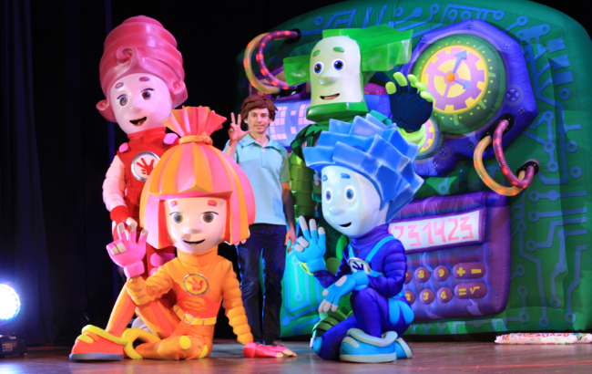 Новорічне "ФІКСІ ШОУ - 2018". Розбуди Діда Мороза!"