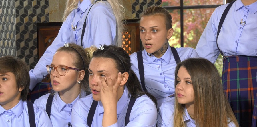 Від пацанки до панянки 4: участница "Топ-модели по-украински" научила "пацанок" депиляции