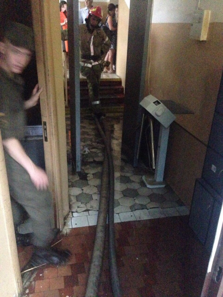 В Киеве из-за непогоды затопило Соломенский суд