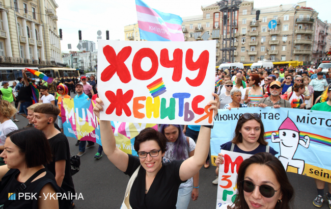 "Наша традиция – это свобода": как в Киеве прошел Марш равенства (фоторепортаж)