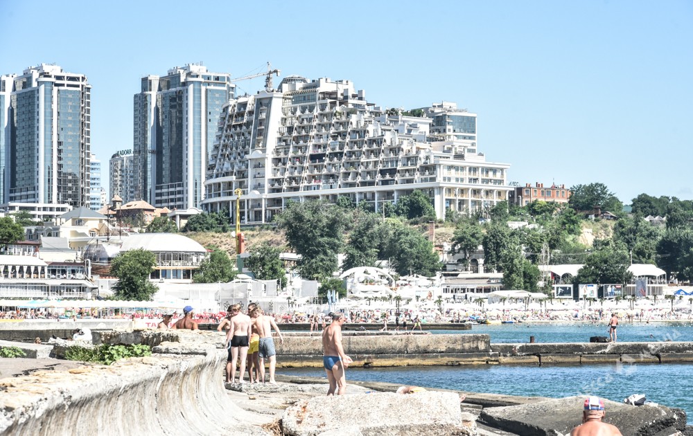 З родиною на море: куди поїхати відпочивати в Україні в липні