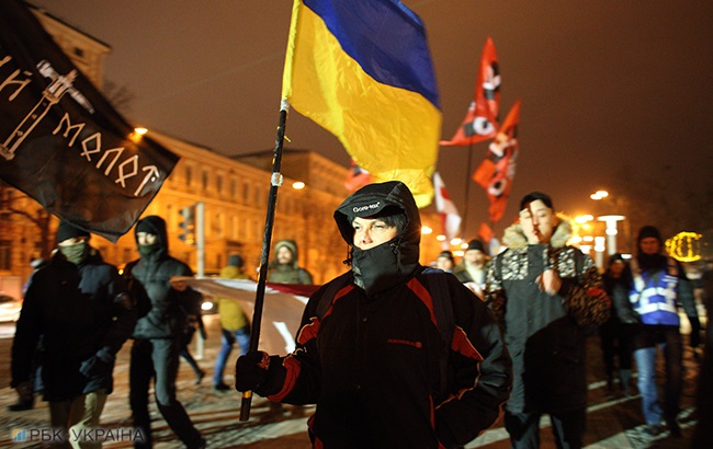 В Киеве прошел марш в честь погибшего на Майдане Жизневского (фоторепортаж)
