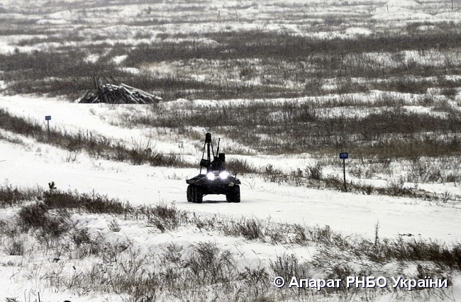 В Украине провели испытания новой беспилотной бронетехники