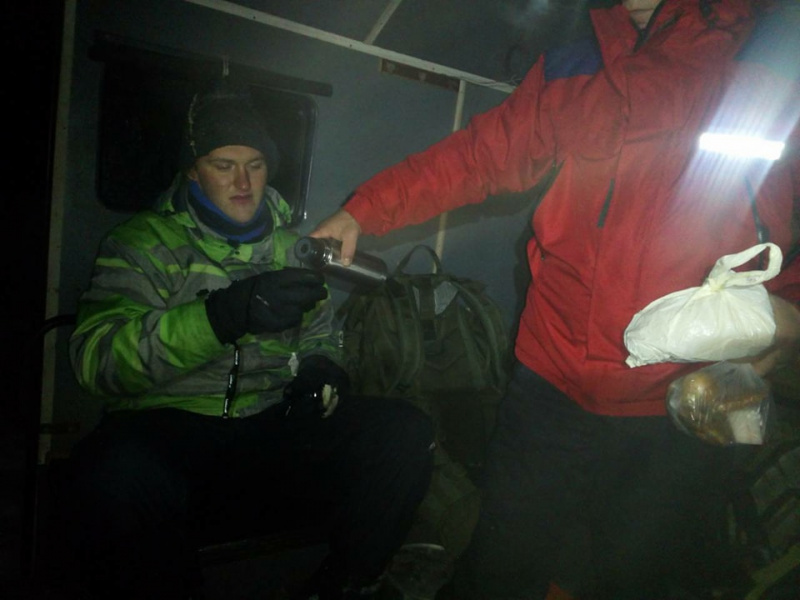 На Закарпатті рятувальники відшукали трьох заблукалих туристів із Чехії