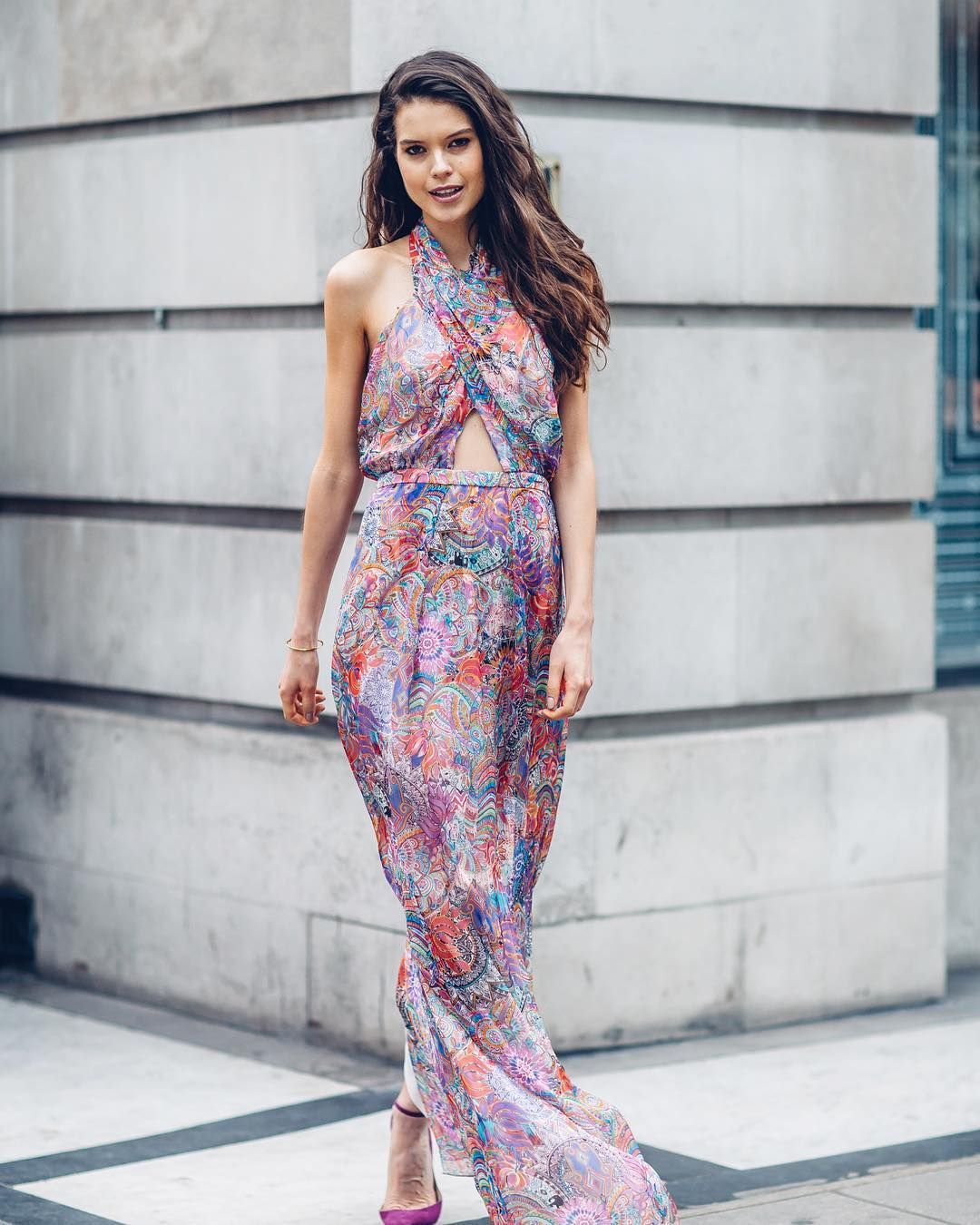 Королевская интрижка: принц Гарри изменял Маркл с моделью