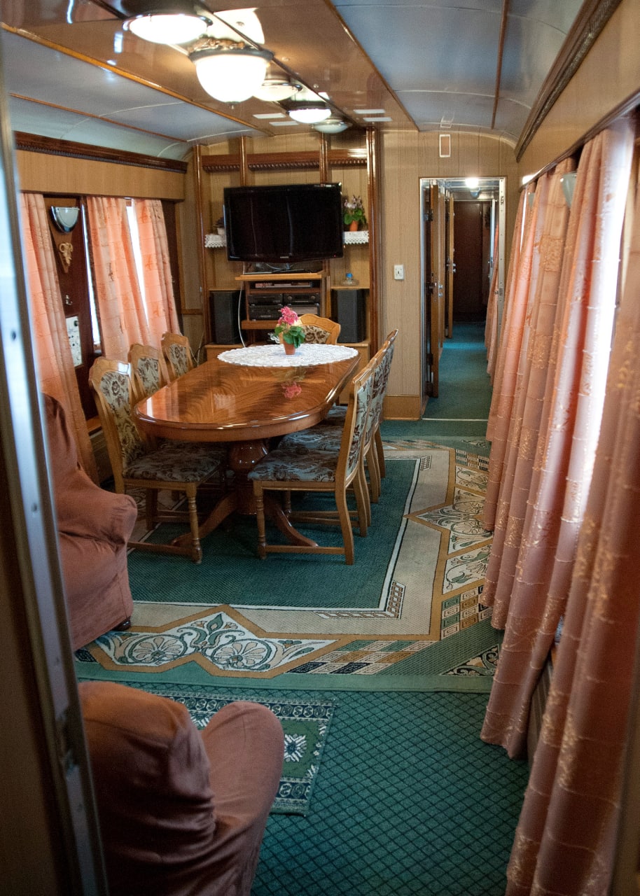 Кухня, спальня і душ: фото найрозкішніших вагонів Укрзалізниці