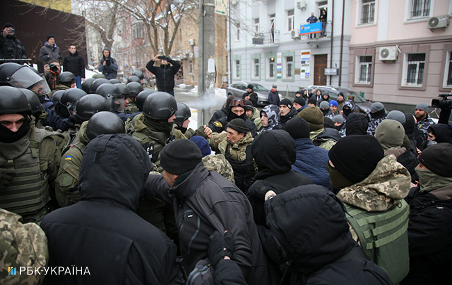 Суд над Трухановим: активісти влаштували ще одну бійку з правоохоронцями