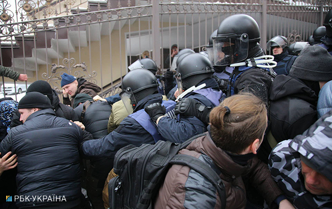 Суд над Трухановим: активісти влаштували ще одну бійку з правоохоронцями