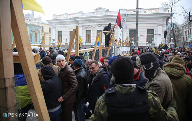 Учасники акції "Марш за майбутнє" прийшли під Верховну Раду (стрім)