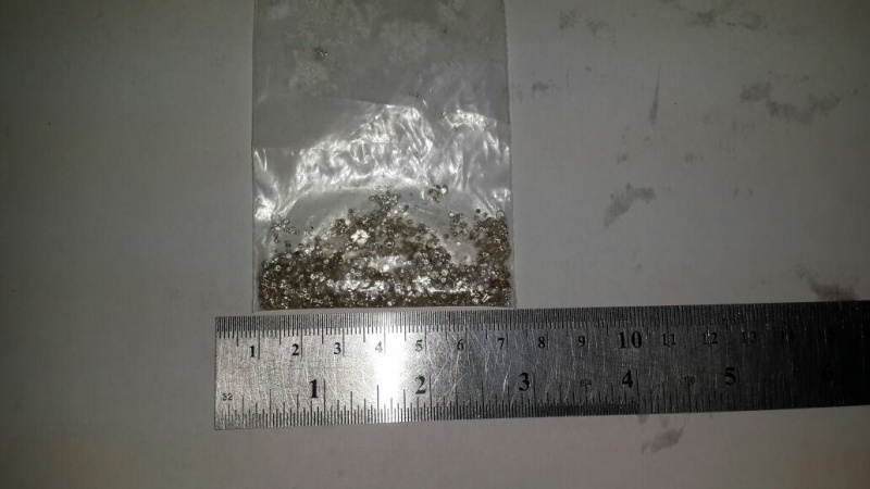 ДФС припинила контрабанду коштовного каміння