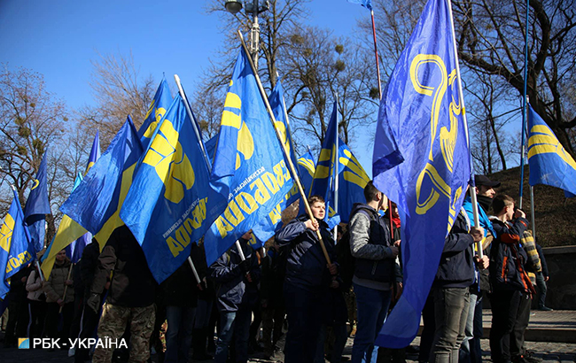 Возле Рады проходит марш &quot;против олигархов&quot; (трансляция)