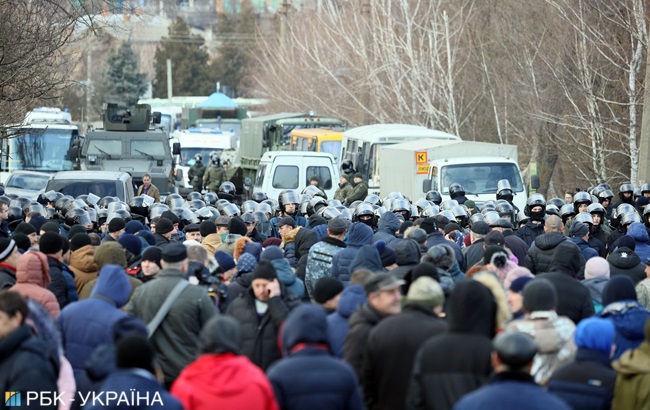 Своих не бросаем: как Украина не прошла тест на коронавирус