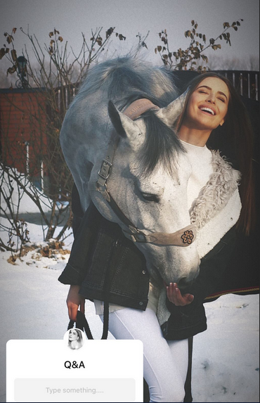 Юная внучка Ротару очаровала эффектной зимней фотосессией