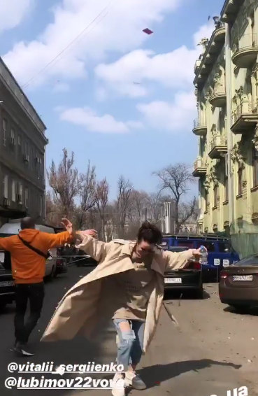 Вітряний настрій: Надя Дорофєєва зачарувала образом від українського бренду