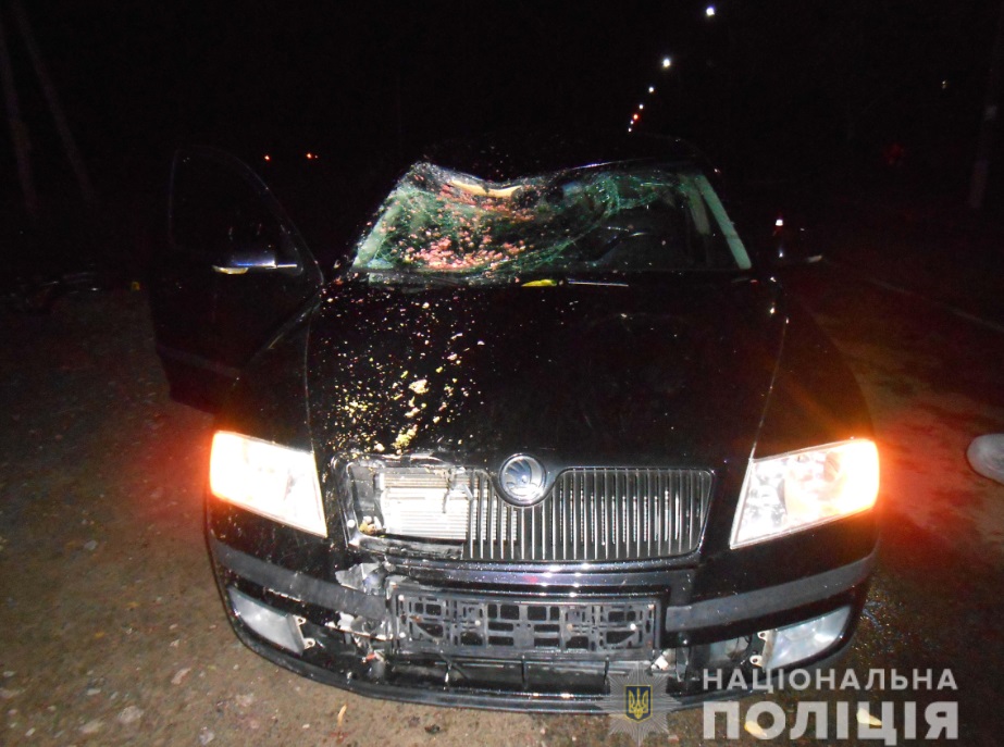 Вирішив покататися: п'яний підліток збив велосипедиста на татовому авто