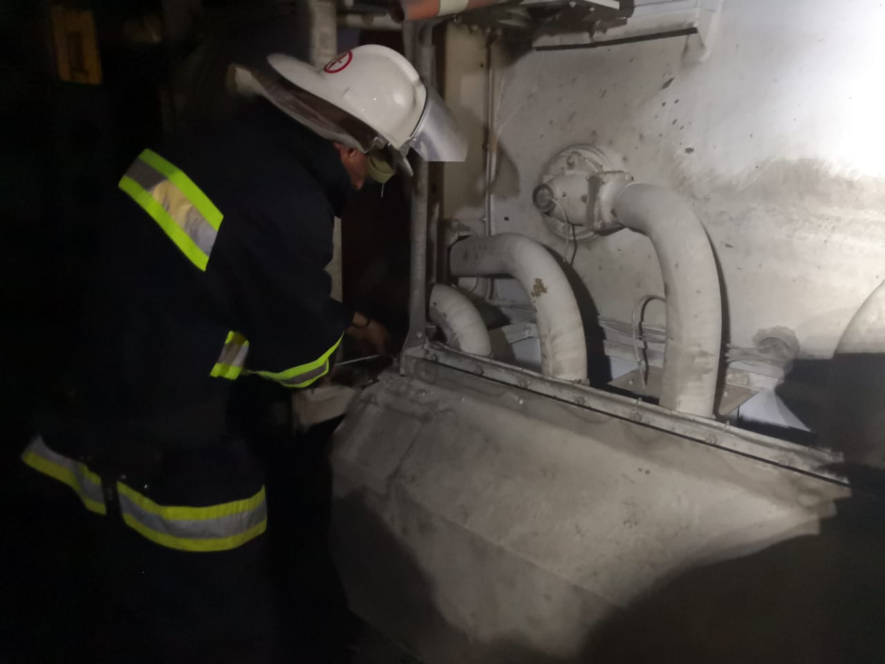 На трасі Київ-Одеса перекинувся бензовоз